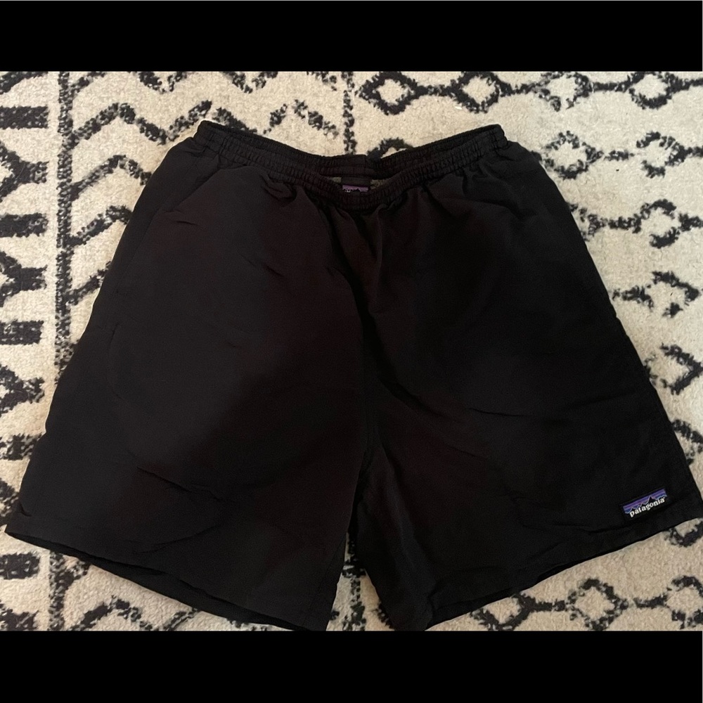 Mens Patagonia Shorts, size M, 6in inseam